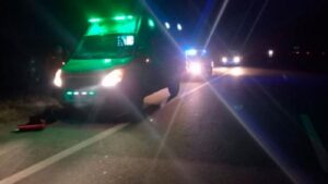 URGENTE: FUERTE CHOQUE ENTRE DOS MOTOS EN COLECTORA DE RUTA 5