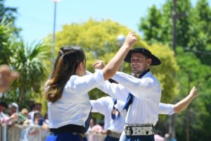POSTERGAN FIESTA DE LA TRADICIÓN PARA DICIEMBRE