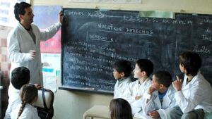 DOCENTES: 114% DE AUMENTO SALARIAL ANUAL ¿COMO SE IMPLEMENTARA?
