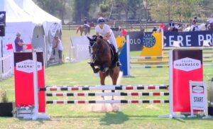 HIPISMO: MARGARITA BUSTOS SEGUNDA EN EL POLO JUMPING TOUR
