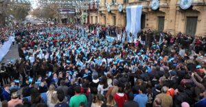 SE VIENE UNA NUEVA PROMESA A LA BANDERA