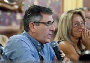 GUSTAVO MANGONI: «A LA LLA LES DIGO QUE DEBEN RESOLVER LA FEROZ INTERNA»