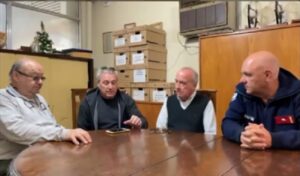 CONDUCTOR RADIAL DONÓ 800 MIL PESOS A BOMBEROS VOLUNTARIOS