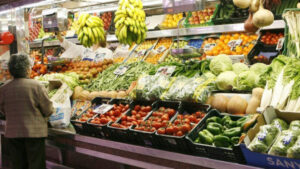 MERCADO CENTRAL ADVIERTE VENTA DE VERDURAS CON SOBREPRECIOS AL PÚBLICO
