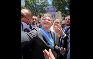 MERCEDINOS Y SUIPACHENSES EN LA ASUNCIÓN DE JAVIER MILEI