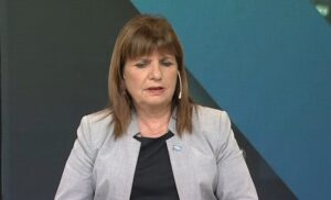 BULLRICH: «SE LE VA A DESCONTAR EL DÍA A LOS ESTATALES QUE PAREN»