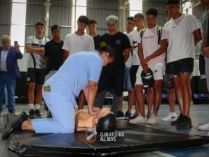 ALL BOYS SOLIDARIO ORGANIZÓ CON GENDARMERÍA UNA JORNADA SALUDABLE