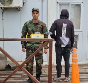 CPR MERCEDES DETIENE A JOVEN BUSCADO POR ROBO AGRAVADO Y EN BANDA