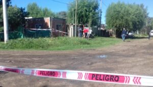 FEMICIDIO DE NATALIA: MOVILIZACIÓN LLEGÓ HASTA DONDE ESTÁ MERCEDINO DETENIDO