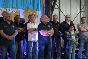 ESTA NOCHE, VIGILIA POR MALVINAS EN EL C.C. LA TROCHA