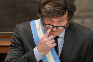 MILEI APUNTÓ CONTRA MÁXIMO KIRCHNER Y CRITICÓ LA SUBA DE LAS DIETAS DE DIPUTADOS