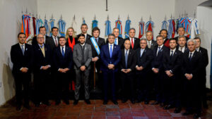 FIRMA DEL PACTO DE MILEI Y 18 GOBERNADORES EN TUCUMÁN