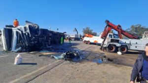CAMPANA: CHOQUE FRONTAL FATAL ENTRE CAMIÓN Y CAMIONETA EN RUTA 9