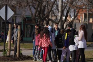 ALUMNOS REALIZARON PLANTACIONES EN EL DÍA DEL ÁRBOL