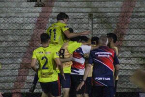 ESTUDIANTES GANÓ Y SE QUEDA EN PRIMERA DIVISIÓN