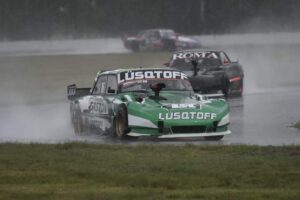 TRAS LA TÉCNICA, SIMIONATO SE QUEDÓ CON EL TRIUNFO EN LA PLATA