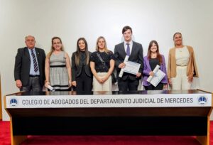 JURAN 6 NUEVOS MATRICULADOS EN EL COLEGIO DE ABOGADOS