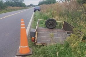 RUTA 5: SE DESPRENDIÓ UN TRAILER Y CHOCÓ CONTRA UN CAMIÓN