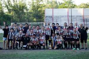 SENIOR +40: CLUB MERCEDES CAMPEÓN