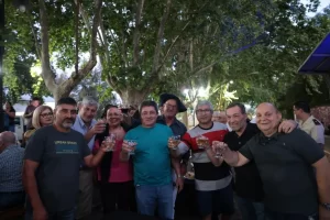 REALIZAN TRADICIONAL BRINDIS DE FIN DE AÑO CON INSTITUCIONES
