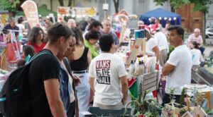 CONCURRIDA EXPO FERIA NAVIDEÑA EN PLAZA SAN MARTIN