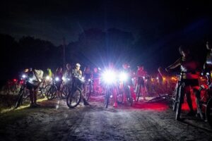 CONCURRIDA BICICLETEADA NOCTURNA