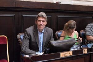 DIPUTADO DE LLA PRESENTÓ PROYECTO PARA ELIMINAR PARIDAD DE GÉNERO EN PROVINCIA