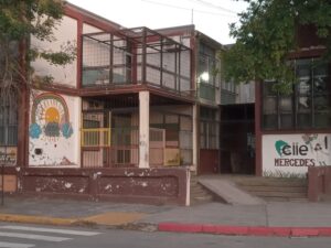 ROBAN EN LA ESCUELA 37: MALESTAR EN EL VECINDARIO
