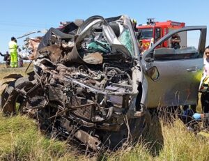 RUTA 5: CAMIONETA CHOCA CAMIÓN PARADO Y MUERE JOVEN DE 15 AÑOS