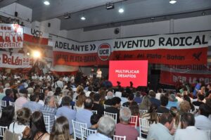 SUIPACHA: RADICALES PRESENTES EN ACTO DE MAR DEL PLATA