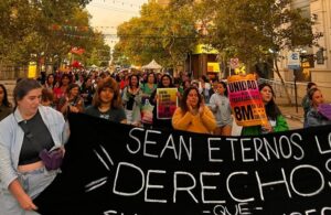 MARCHA POR EL 8M EN PLAZA SAN MARTIN
