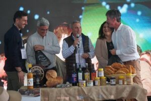 MERCEDES PROMUEVE EL TURISMO EN LA EXPO AGRO