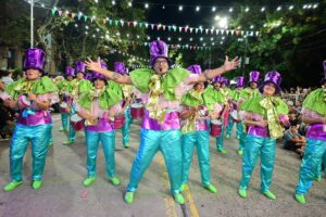 NOCHE DE CARNAVAL HOY EN AVENIDA 29