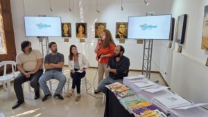 EL MUNICIPIO ENTREGA MANUALES A ESCUELAS PÚBLICAS
