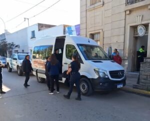 CONMOCIÓN: TRES MENORES DETENIDAS POR INTENTO DE HOMICIDIO EN GILES