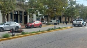 GRAVE CHOQUE DE MOTO EN AVENIDA 29: JOVEN INTERNADO