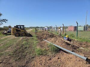 AVANZA LA OBRA DE LA RED DE AGUA CORRIENTE EN AGOTE