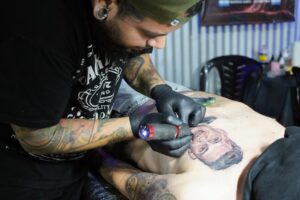 MUY BUENA PARTICIPACIÓN EN LA TERCERA CONVENCIÓN DE TATUADORES