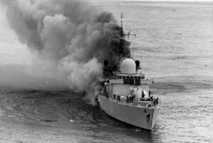 CURIOSIDADES DEL 4 DE MAYO: EL SHEFFIELD Y EL MATERIAL RADIOACTIVO EN EL ATLÁNTICO SUR