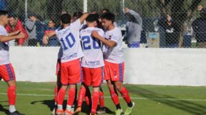 FRONTÓN ESTIRÓ SU LIDERAZGO EN UNA JORNADA CON POCO FÚTBOL