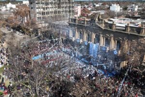 MÁS DE MIL ESTUDIANTES MERCEDINOS REALIZARON LA PROMESA A LA BANDERA