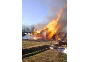 FAMILIA PERDIÓ TODO EN INCENDIO Y NECESITA DE LA SOLIDARIDAD MERCEDINA