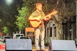 HOY ESTARÁ EL MERCEDINO GENARO COBUCCIO EN LA VOZ ARGENTINA
