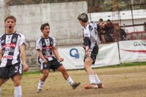 BATACAZO: CLUB MERCEDES GOLEÓ A DEPORTIVO ESPAÑOL