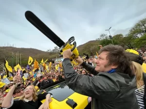 EL PRESIDENTE MILEI DISOLVIÓ VIALIDAD NACIONAL