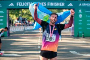LAUREANO ROSA CAMPEÓN NACIONAL EN LA MEDIA MARATÓN DE BUENOS AIRES