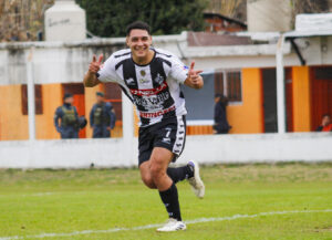 TRIUNFO CLAVE DE CLUB MERCEDES QUE SUEÑA CON EL REDUCIDO