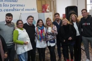 ENTREGAN EQUIPAMIENTOS Y BIENES A ESCUELAS MERCEDINAS