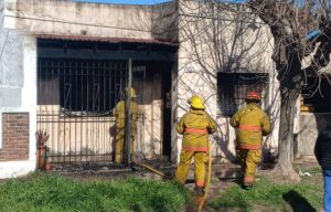 SEMANA DIFÍCIL: TERCERA CASA INCENDIADA CON PÉRDIDAS TOTALES