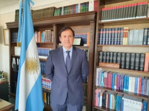 EL JUEZ QUE PROHIBIÓ PUBLICAR AUDIOS DE KARINA MILEI ENFRENTA 9 DENUNCIAS